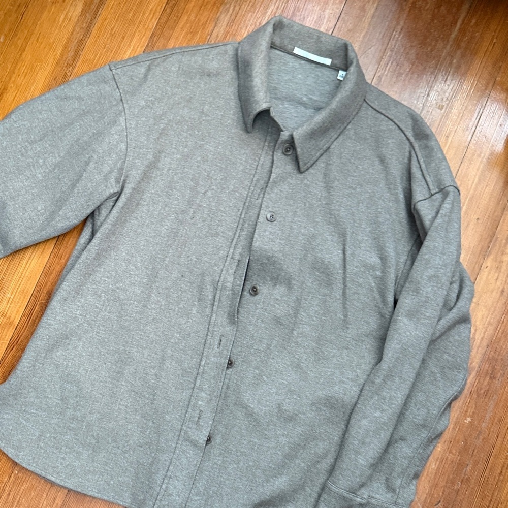 Uniqlo Womens oversized Heather Gray Long-Sleeve Button Shirt